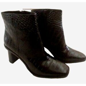 Gibson Latimer Vina Leather Croc Embossed Block Heel Ankle Boots - 7M